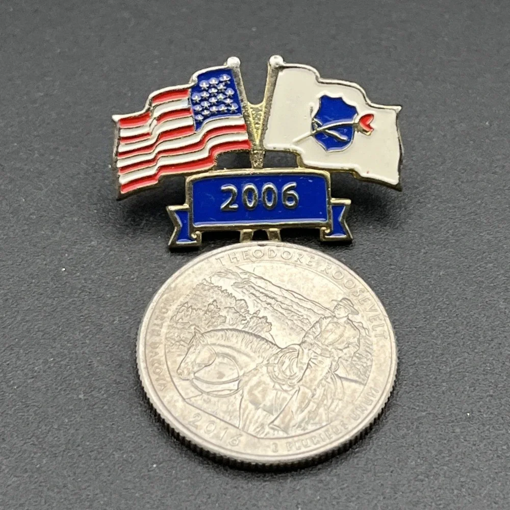 2006 National Law Enforcement Memorial Dual Flags Lapel Hat‎ Pin